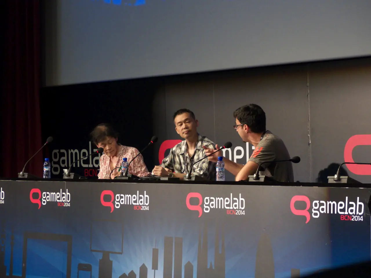 /assets/images/gen/posts/2014-06-25-gamelab-2014//gamelab-kim-swift-keiji-inafune-jade-ramond-talk/P1020410.webp